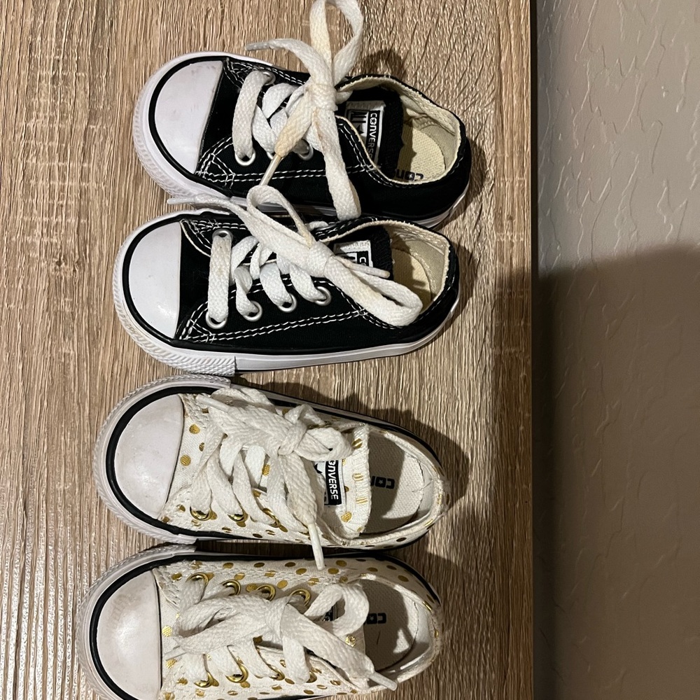 Converse - Picture 2 of 2